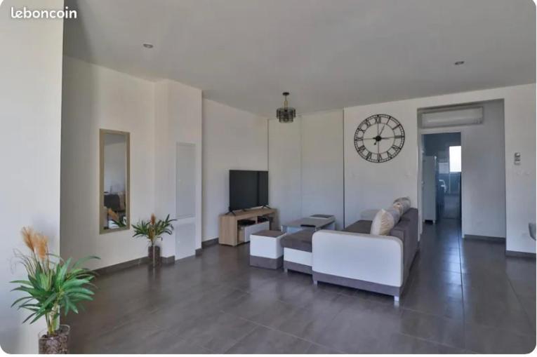 Maison De L'Occitanie Villa Bessan ภายนอก รูปภาพ